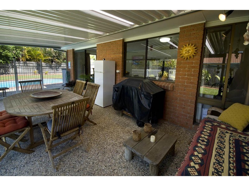 14 Lurnea Crescent, Mountain Creek QLD 4557