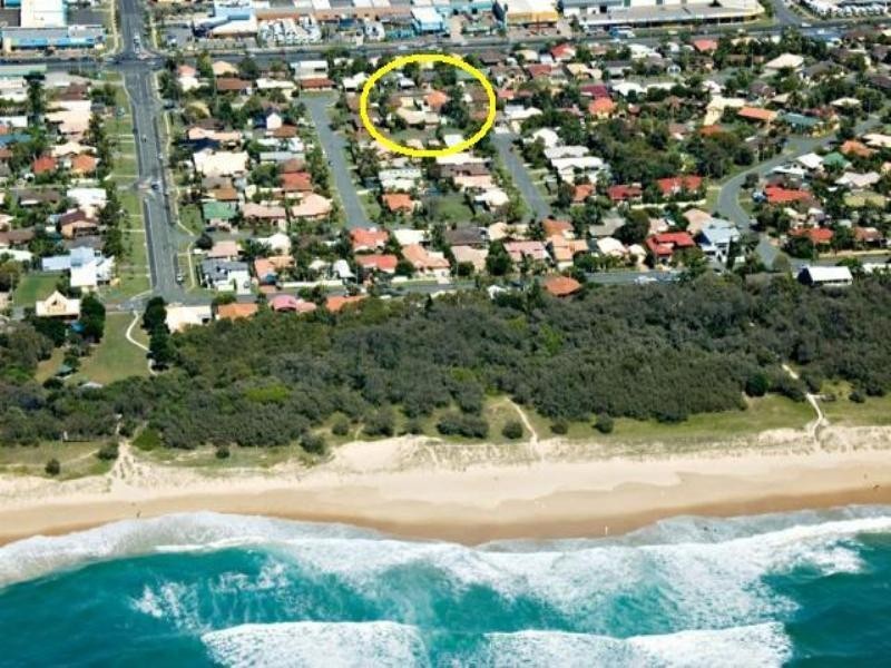 18-20 Bullando Street, Warana QLD 4575