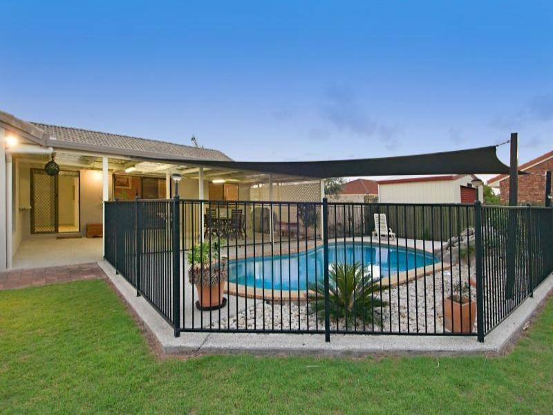 18-20 Bullando Street, Warana QLD 4575