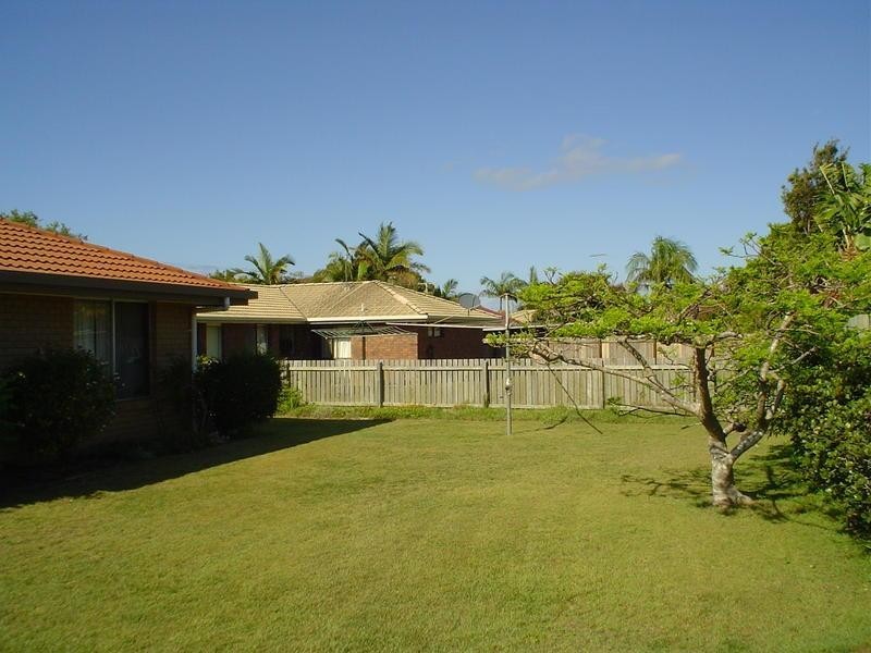 16 Rosella Street, Buddina QLD 4575