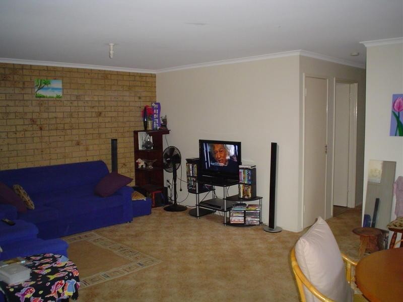 1-2 6 Tamala Street, Warana QLD 4575