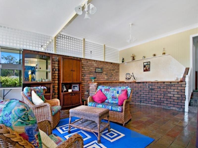 5 Treetop Court, Mooloolah Valley QLD 4553