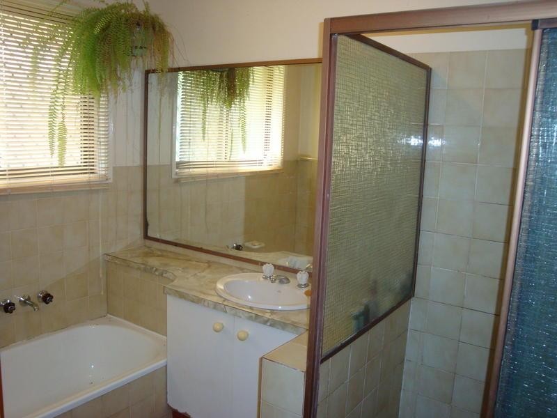 113 Nicklin Way, Warana QLD 4575