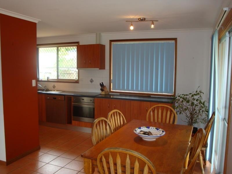 171 Nicklin Way, Warana QLD 4575