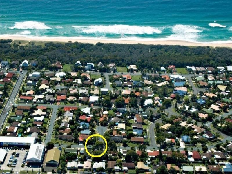 17 Ilaroo Street, Warana QLD 4575
