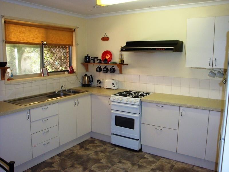 17 Ilaroo Street, Warana QLD 4575