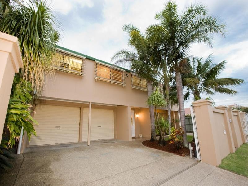 135 Lowanna Drive, Buddina QLD 4575