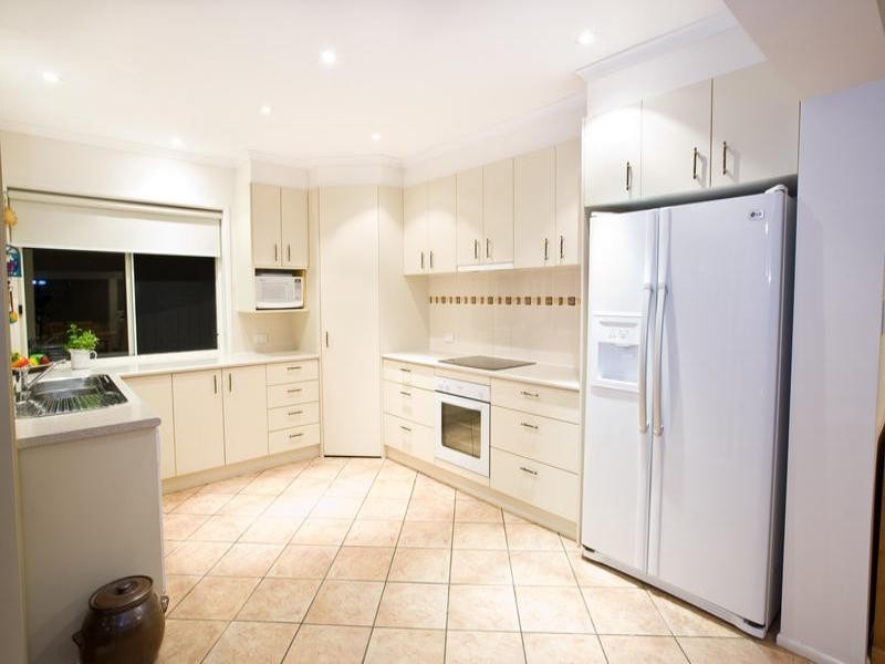 135 Lowanna Drive, Buddina QLD 4575