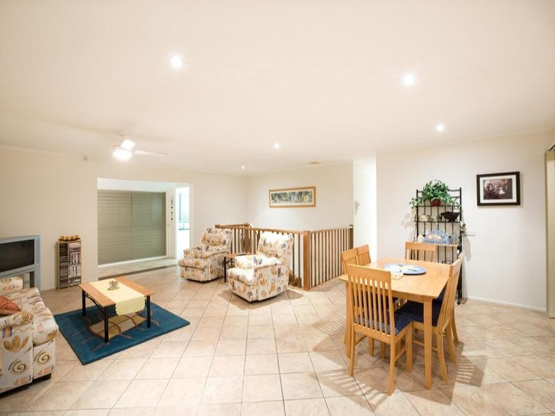 135 Lowanna Drive, Buddina QLD 4575