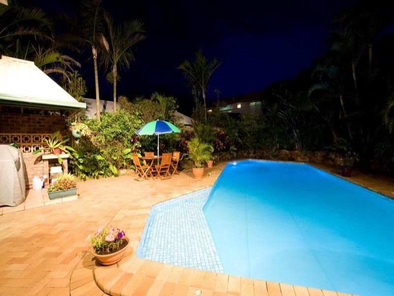 135 Lowanna Drive, Buddina QLD 4575