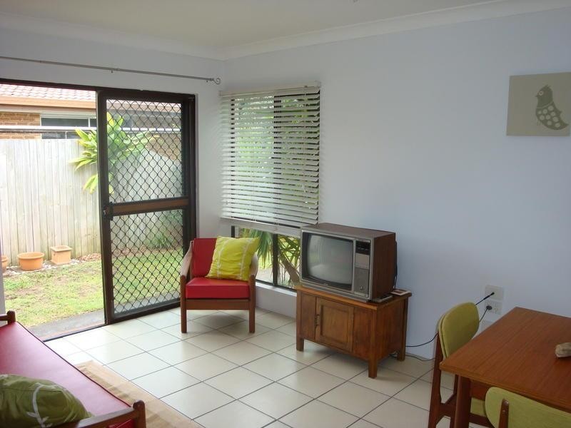 2/28 Balyata Street, Warana QLD 4575