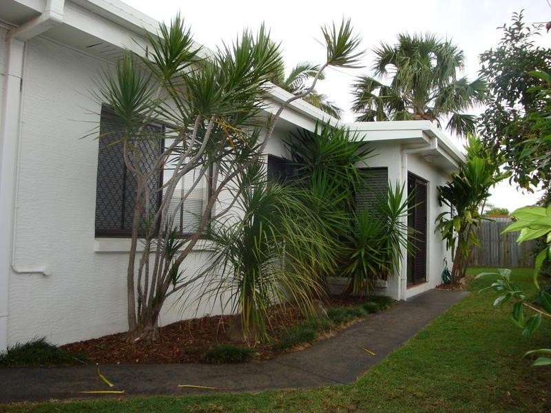 2/28 Balyata Street, Warana QLD 4575