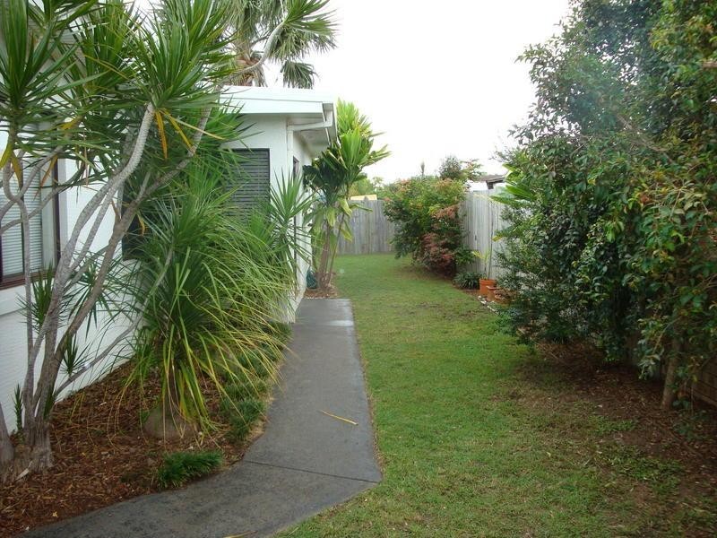 2/28 Balyata Street, Warana QLD 4575