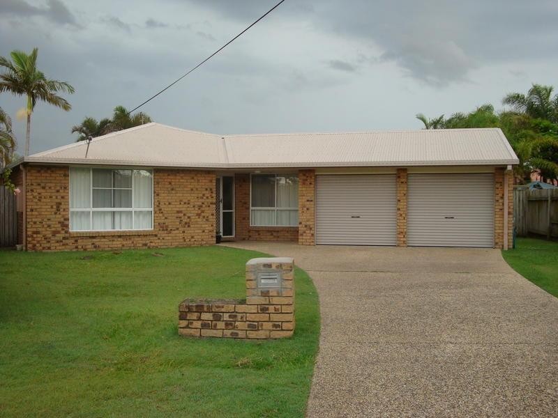 17 Bareena Place, Warana QLD 4575