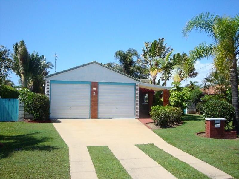 2 Bandaroo Street, Warana QLD 4575