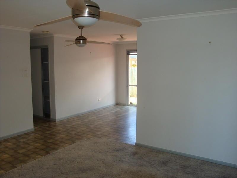 249 Nicklin Way, Warana QLD 4575