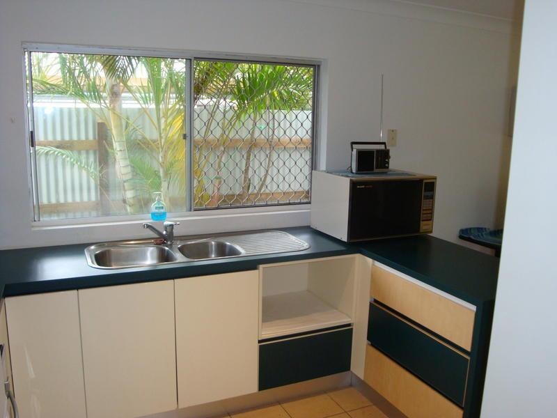 89 Nicklin Way, Warana QLD 4575