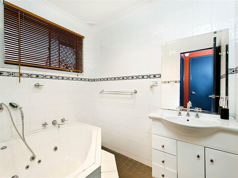 40 Brooke Street, Yarrawarrah NSW 2233