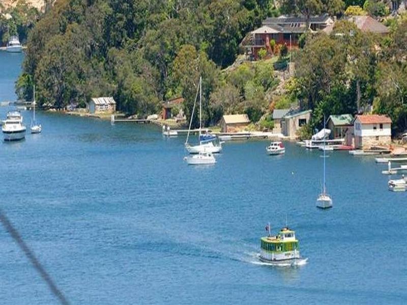 15 Maroopna Road, Yowie Bay NSW 2228