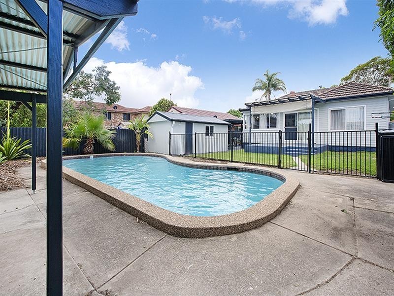 42 Chamberlain Road, Padstow NSW 2211
