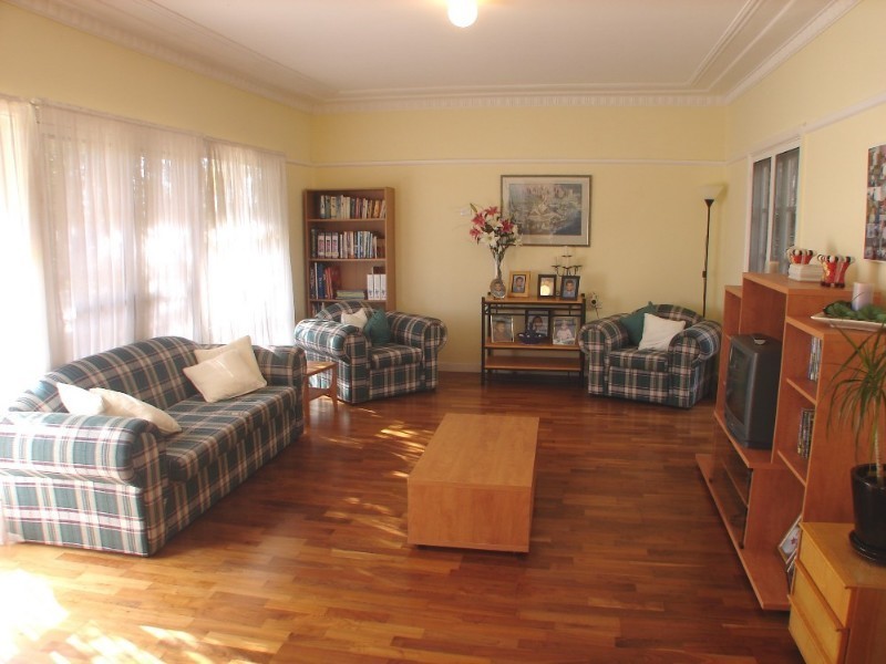 36 Wollun Street, Como NSW 2226