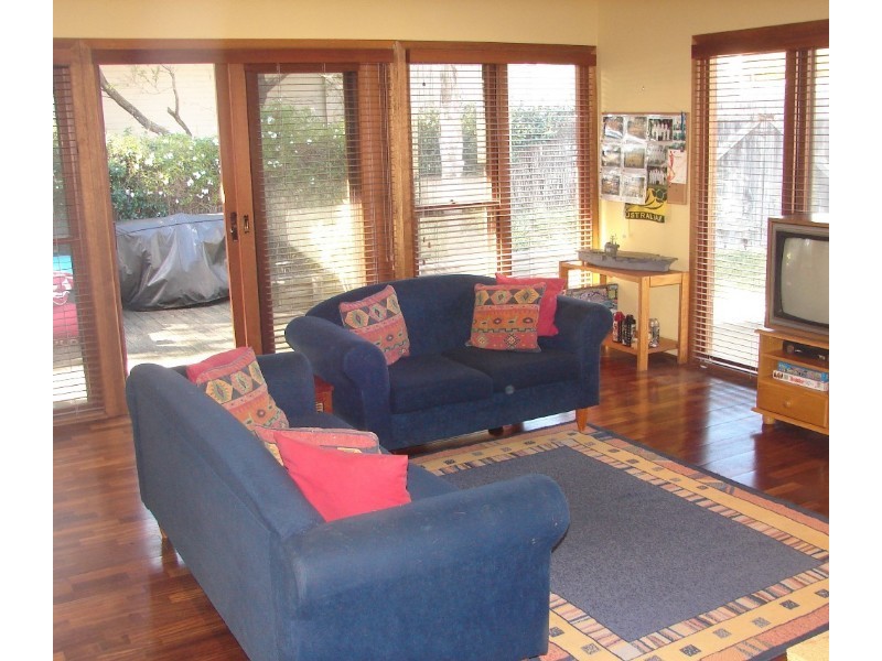 36 Wollun Street, Como NSW 2226