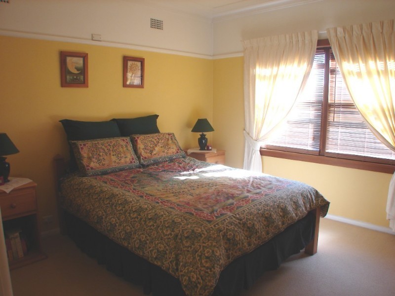 36 Wollun Street, Como NSW 2226