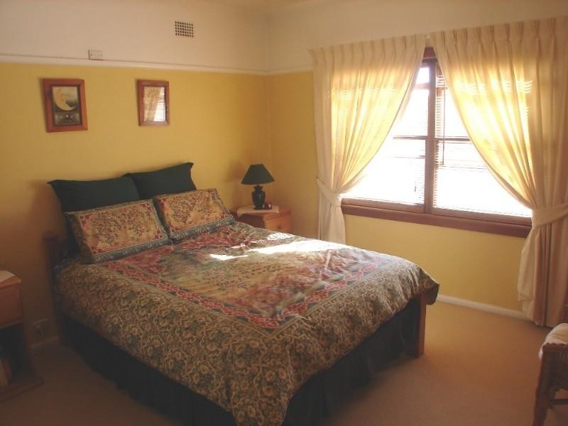 36 Wollun Street, Como NSW 2226