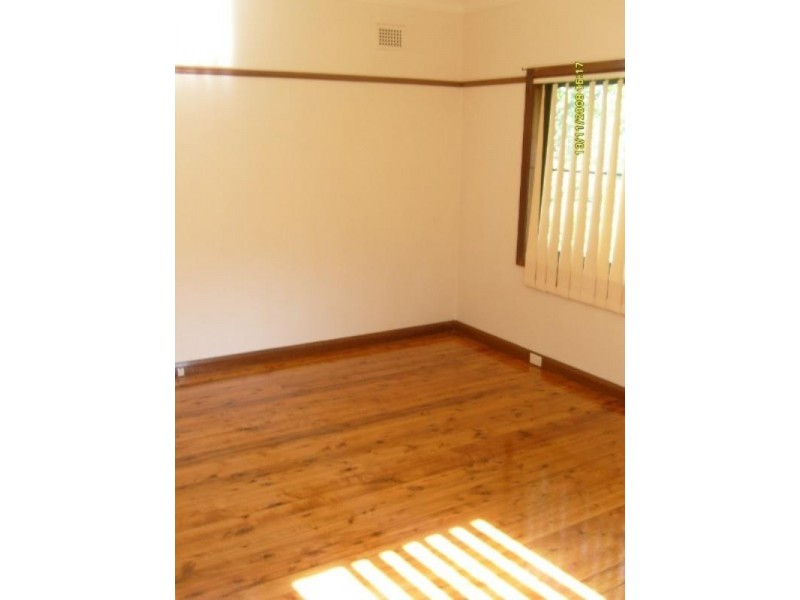 35 Sunbury Street, Sutherland NSW 2232