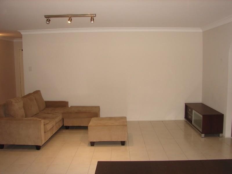 3/522 President Avenue, Sutherland NSW 2232