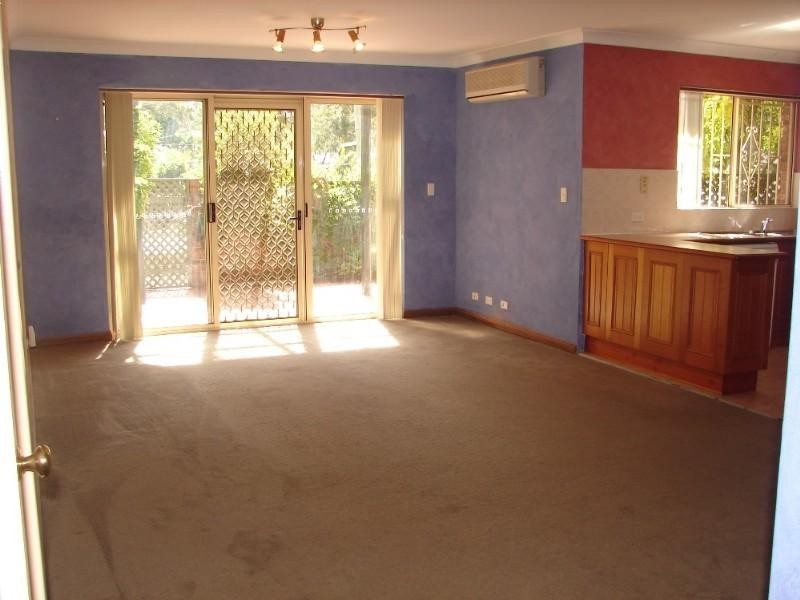 2/27 Glencoe Street, Sutherland NSW 2232