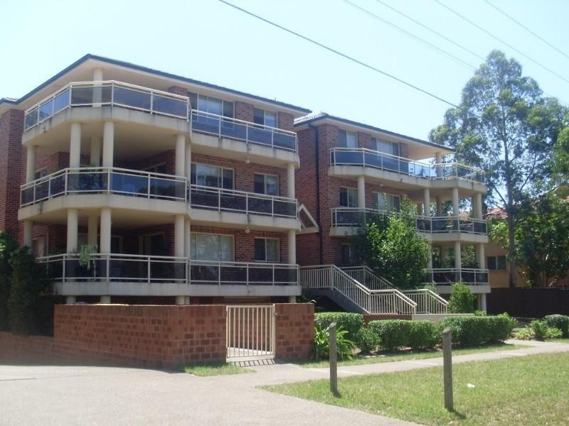 4/95-97 Acacia Road, Sutherland NSW 2232