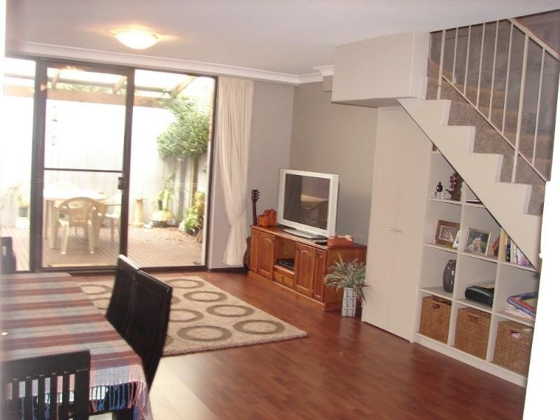 28/98-102 Glencoe Street, Sutherland NSW 2232