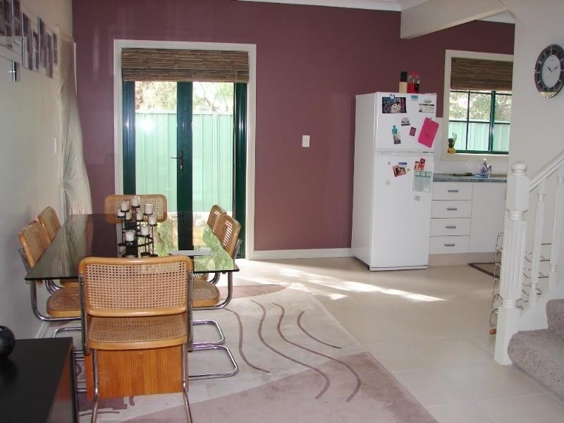 8/68-70 Flora Street, Kirrawee NSW 2232