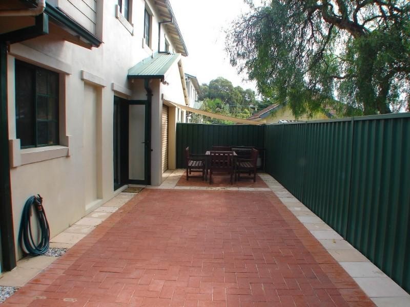 8/68-70 Flora Street, Kirrawee NSW 2232