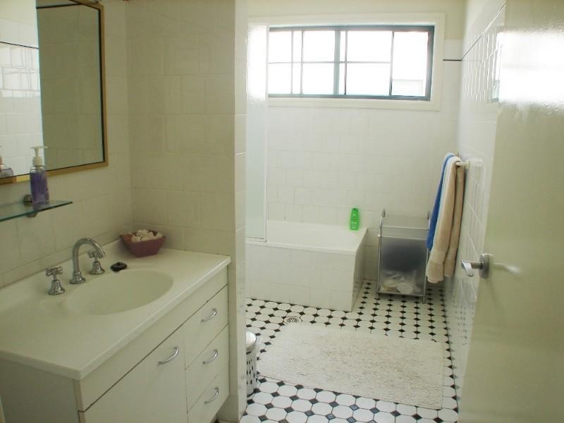 8/68-70 Flora Street, Kirrawee NSW 2232