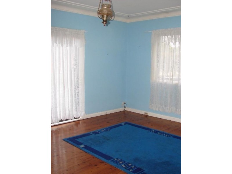 13 Durbar Avenue, Kirrawee NSW 2232