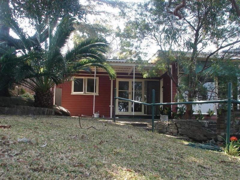 15 Maroopna Road, Yowie Bay NSW 2228