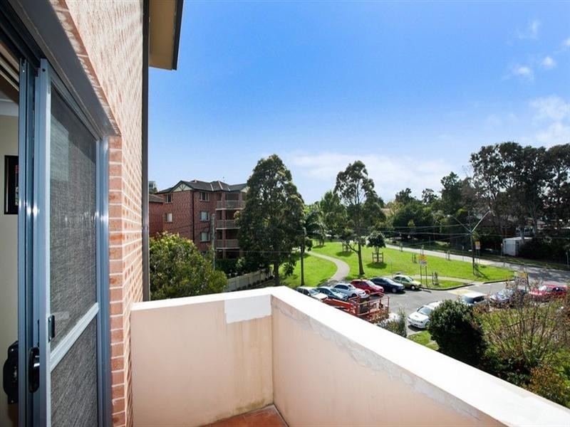 30/6-14 Park Street, Sutherland NSW 2232