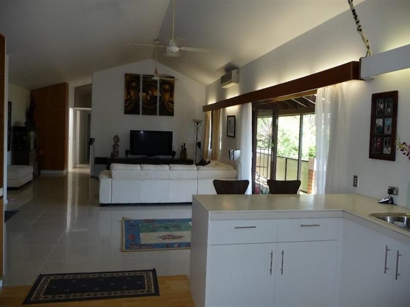 91-93 Flora Street, Sutherland NSW 2232