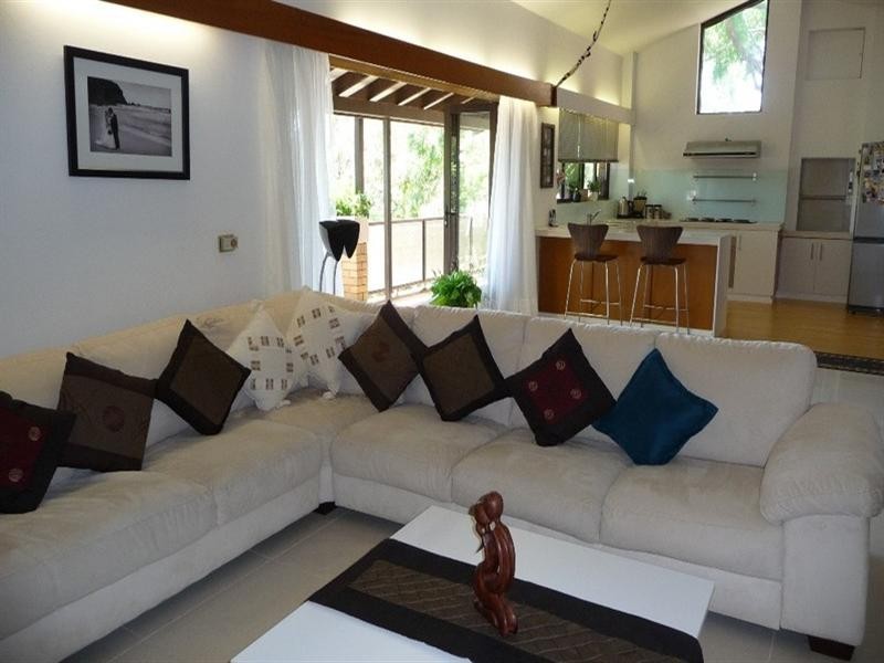 91-93 Flora Street, Sutherland NSW 2232