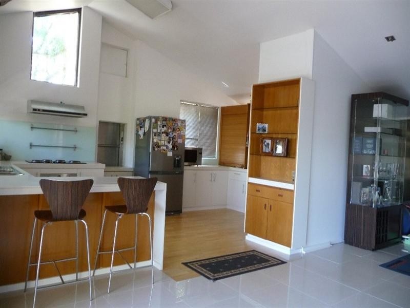 91-93 Flora Street, Sutherland NSW 2232