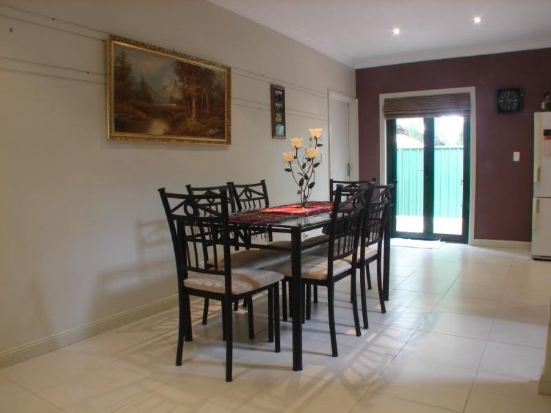 8/68 Flora Street, Kirrawee NSW 2232