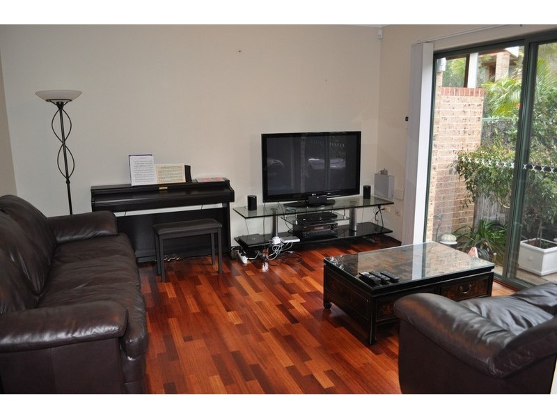 22/20 Leonay Street, Sutherland NSW 2232