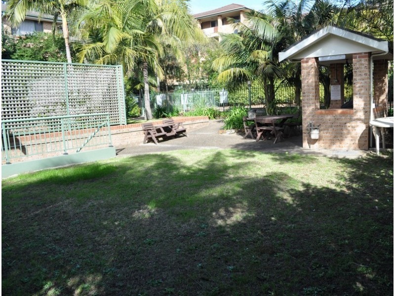 22/20 Leonay Street, Sutherland NSW 2232