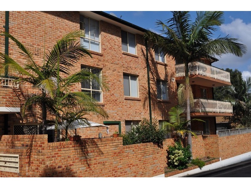 8/57-59 Eton Street, Sutherland NSW 2232