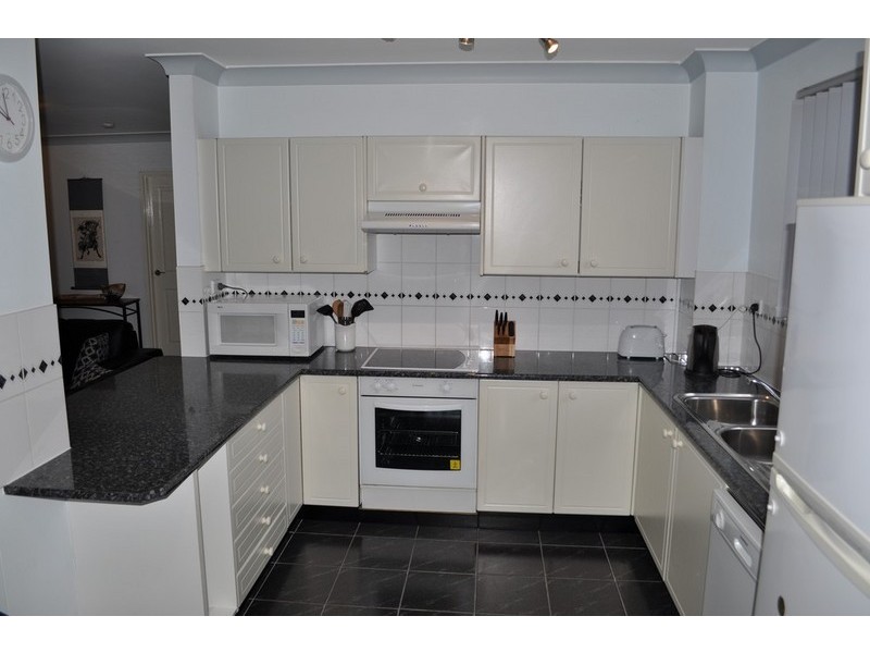 8/57-59 Eton Street, Sutherland NSW 2232