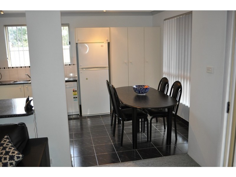 8/57-59 Eton Street, Sutherland NSW 2232