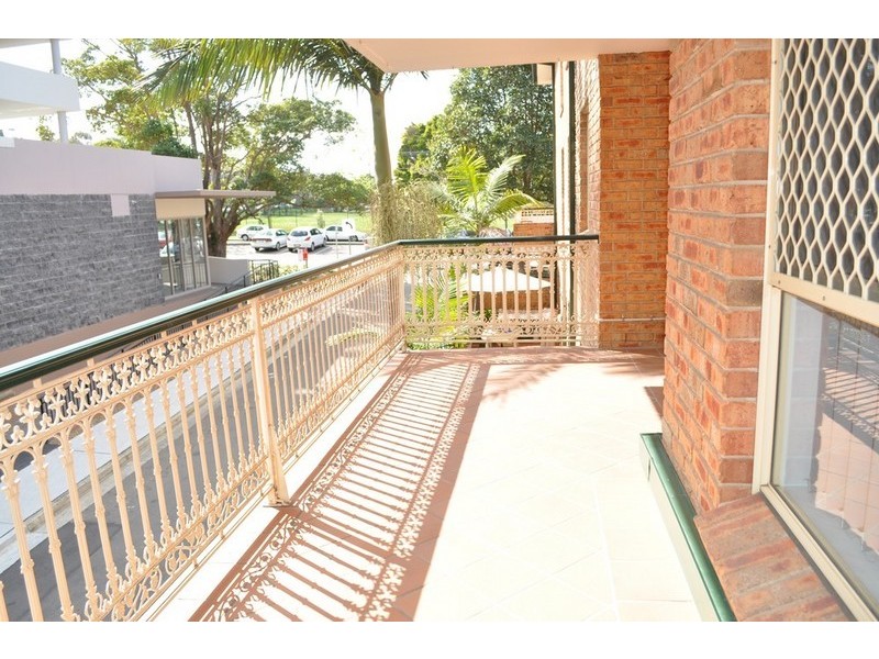 8/57-59 Eton Street, Sutherland NSW 2232