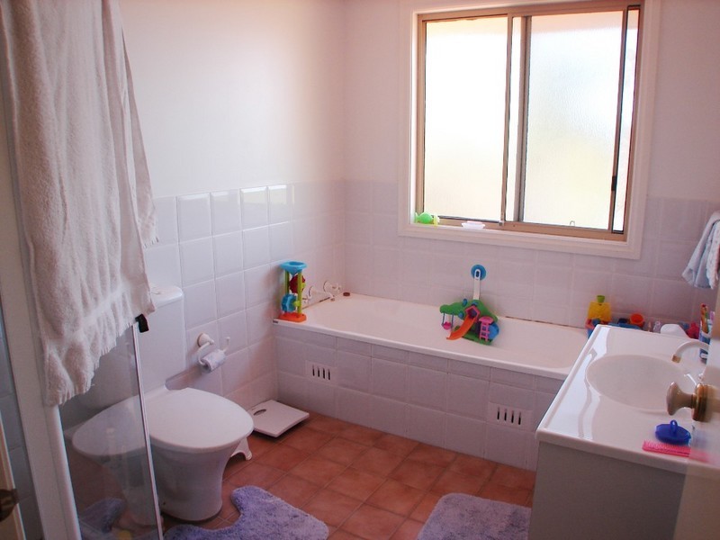 40A Old Bush Road, Yarrawarrah NSW 2233